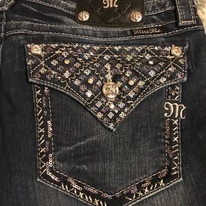 Miss Me Jeans - Miss Me Straight/Skinny Size 34 *Nvr worn* Miss Me Jeans - Miss Me Straight/Skinny Size 34 *Nvr worn*